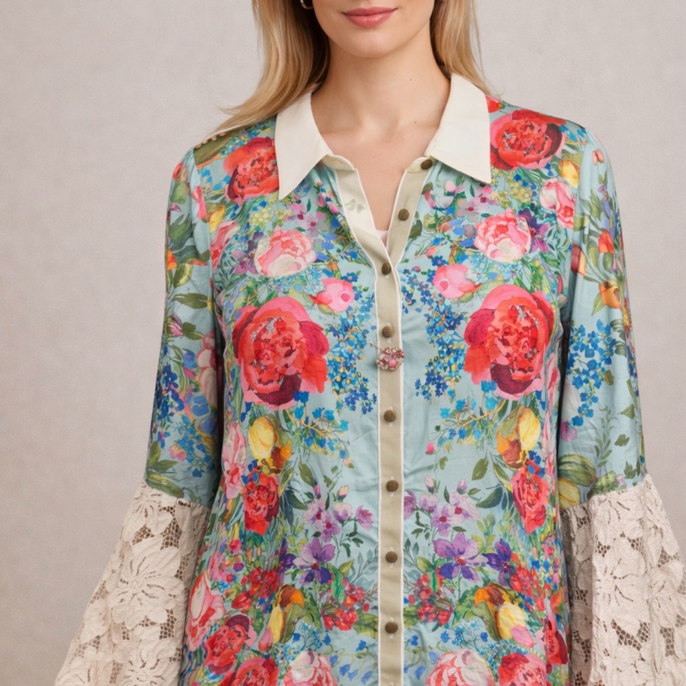 NWT Aratta cream tag with red logo and teal script SIZE XL BRAND NEW